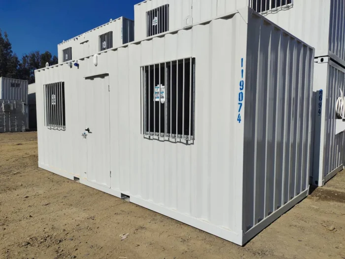 CONTENEDOR MODULAR CON ASEO - Imagen 4